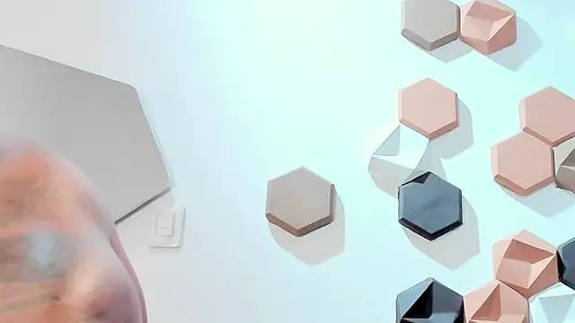 Makonneen online show from 29, 1, 2025