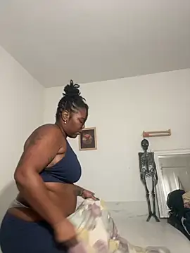 Goddess Nafeesha online show from 6, 11, 2025