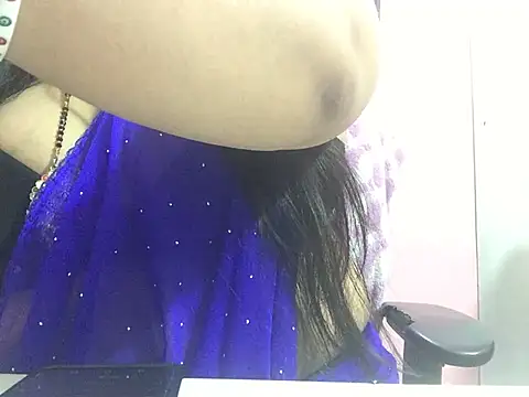 Snapshot of Desi_bhabhiii chatting on 18, 12, 2024 Desi bhabhiii online show from 18, 12, 2024