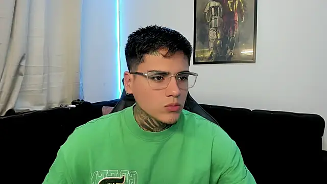 Snapshot of mad_maxxx2 chatting on 24, 1, 2025 mad maxxx2 online show from 24, 1, 2025