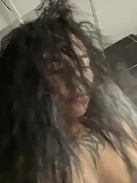  luna torres online show from 15, 3, 2025