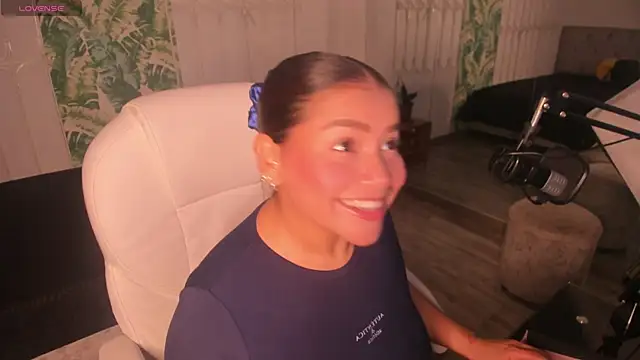 loly marce online show from 12, 4, 2026