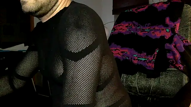 Snapshot of tomz0819 chatting on 19, 9, 2025 tomz0819 online show from 19, 9, 2025