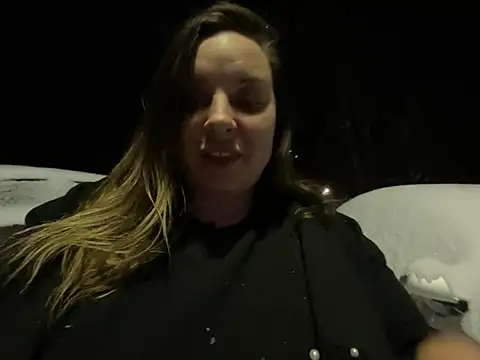 Snapshot of lairarose chatting on 11, 1, 2025 lairarose online show from 11, 1, 2025