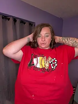 Snapshot of lairarose chatting on 18, 10, 2025 lairarose online show from 18, 10, 2025