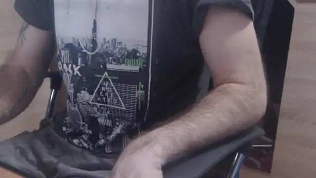 uncutguy01 online show from 6, 1, 2025