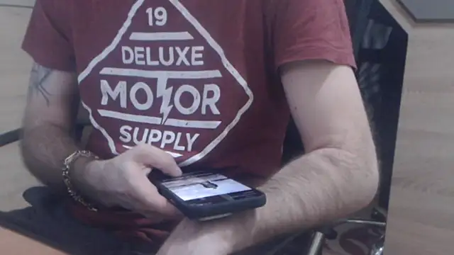 uncutguy01 online show from 15, 1, 2025