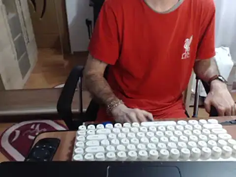 uncutguy01 online show from 12, 3, 2025