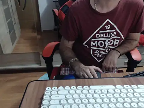 uncutguy01 online show from 8, 9, 2025