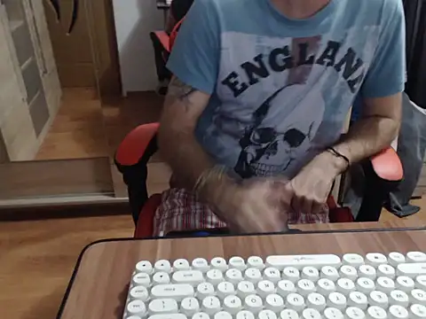 uncutguy01 online show from 14, 9, 2025