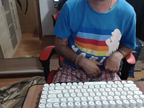uncutguy01 online show from 23, 9, 2025