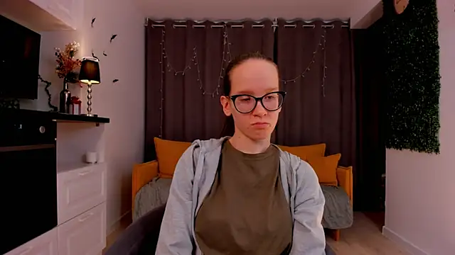 BettyBrowni online show from 10, 2, 2025