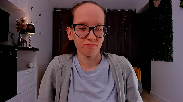 BettyBrowni online show from 13, 2, 2025