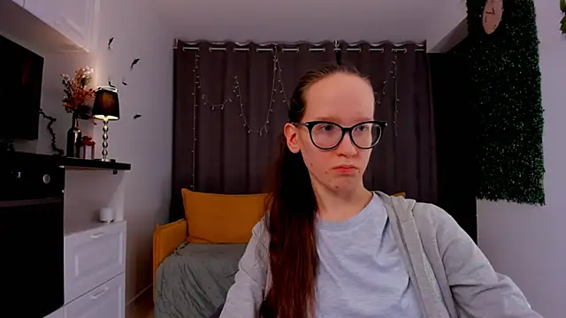 BettyBrowni online show from 13, 2, 2025