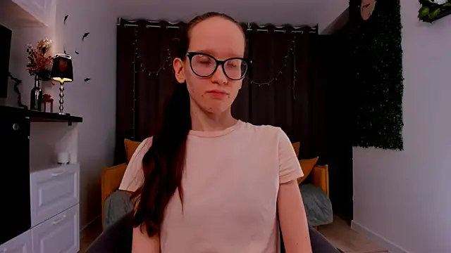 BettyBrowni online show from 14, 2, 2025