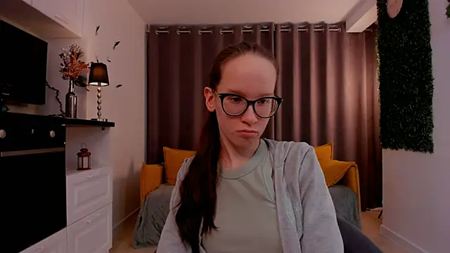 BettyBrowni online show from 2, 3, 2025