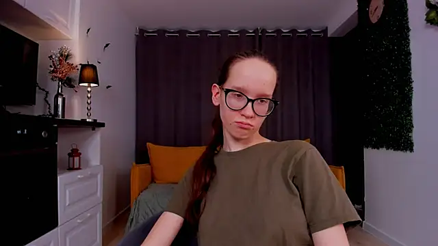 BettyBrowni online show from 7, 3, 2025