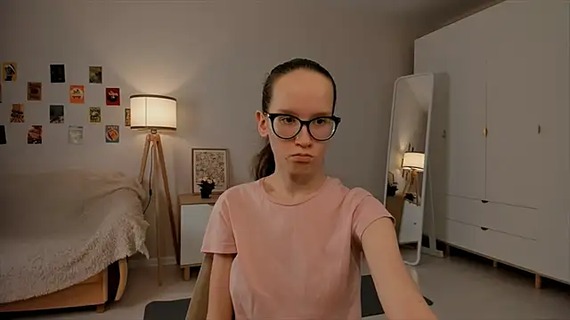 BettyBrowni online show from 15, 3, 2025