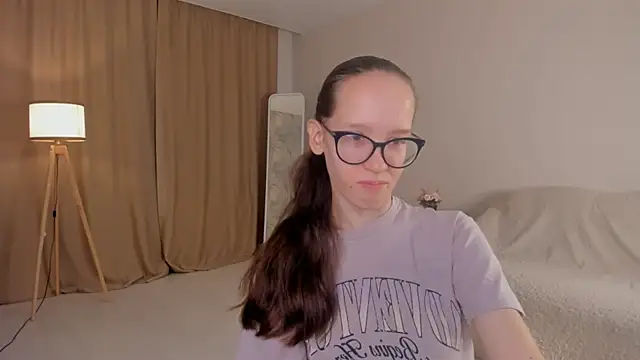 BettyBrowni online show from 24, 10, 2025