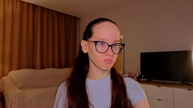 BettyBrowni online show from 5, 4, 2026