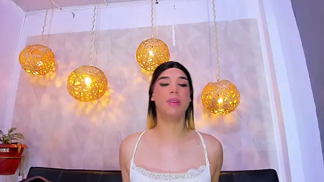 victoria aleia  online show from 23, 12, 2024