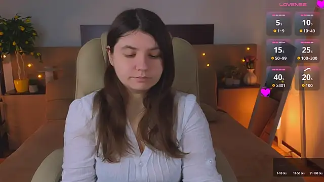 Viola  Shy online show from 14, 4, 2026