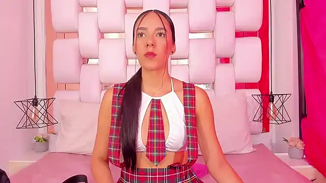 EmmyCruzZ online show from 30, 11, 2025