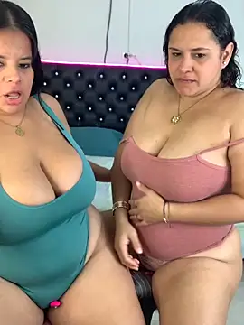 twocurvylatins online show from 10, 3, 2026
