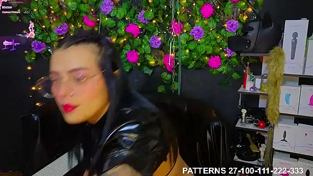 Sweett Mollyy online show from 15, 4, 2026