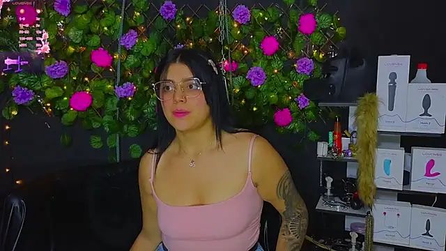 Snapshot of Sweett_Mollyy chatting on 3, 5, 2026 Sweett Mollyy online show from 3, 5, 2026