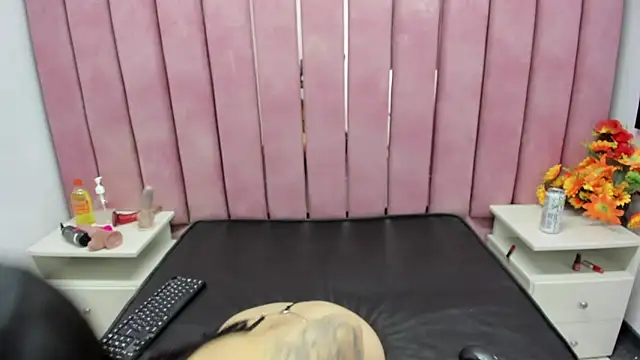 ChloeRosey online show from 21, 11, 2025