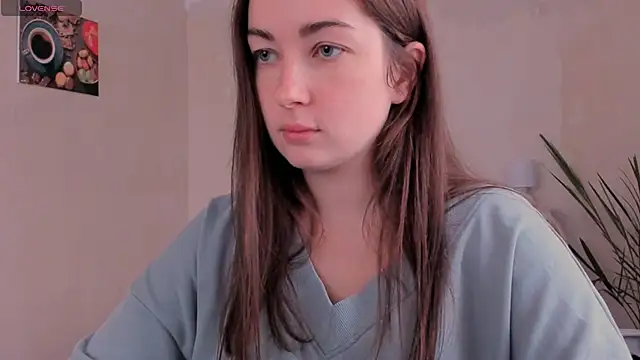 cClandesTina online show from 8, 11, 2025