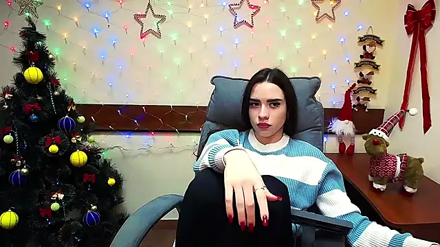 Snapshot of _your_fantasy_girl chatting on 23, 12, 2024 your fantasy girl online show from 23, 12, 2024