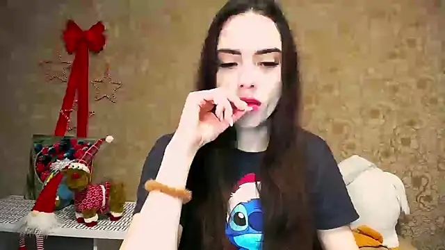 Snapshot of _your_fantasy_girl chatting on 8, 1, 2025 your fantasy girl online show from 8, 1, 2025