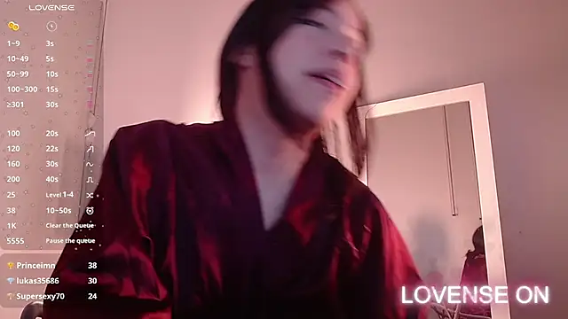 littleebluee online show from 10, 1, 2025