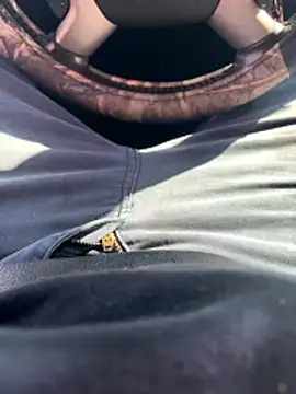 joeycbigcock online show from 18, 3, 2026