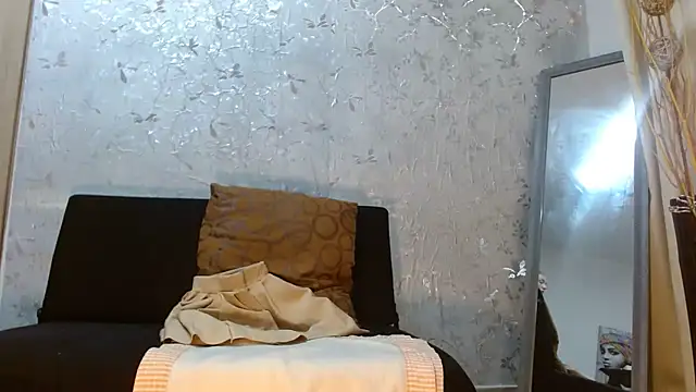 Samantabrown  online show from 27, 11, 2025