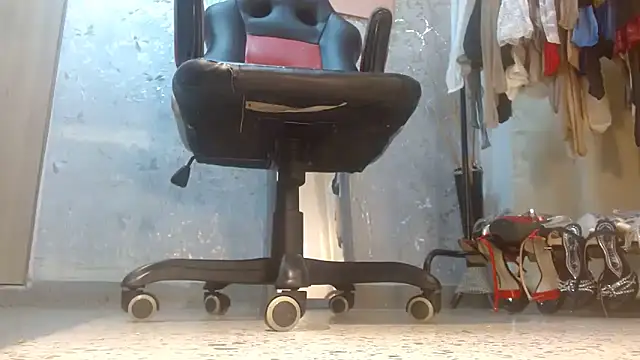 Samantabrown  online show from 4, 4, 2026