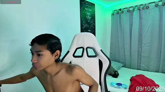 alejo cute online show from 9, 10, 2025