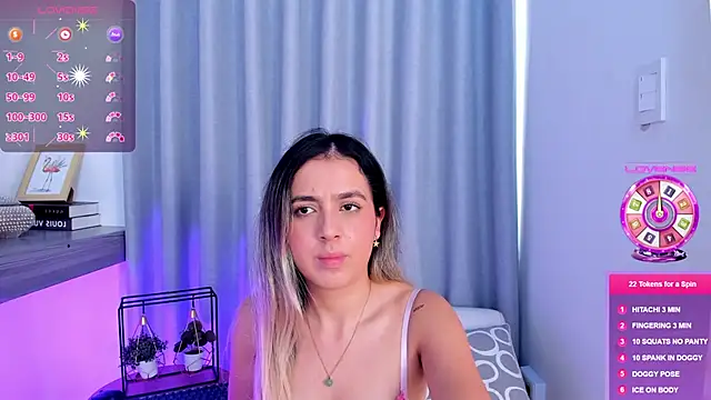 Snapshot of Lucyortiz_ chatting on 3, 12, 2024 Lucyortiz online show from 3, 12, 2024
