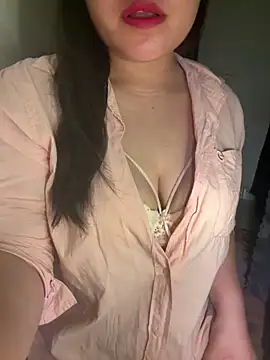 --Lyly-- online show from 25, 3, 2026