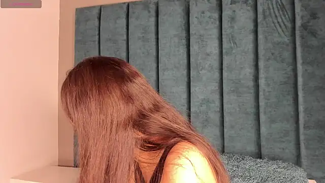 IsabellaGrey19 online show from 9, 11, 2025