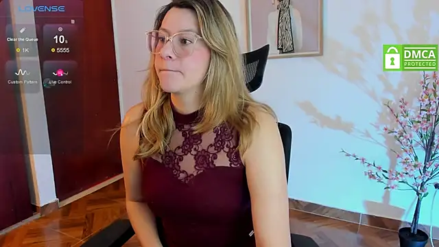 Chanelll Taylorr  online show from 14, 1, 2025