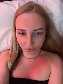 Snapshot of Aleksandrakis chatting on 19, 4, 2026 Aleksandrakis online show from 19, 4, 2026
