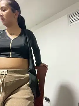 Snapshot of luna_asss chatting on 8, 5, 2026 luna asss online show from 8, 5, 2026