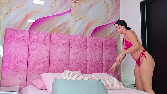 kendal rossi online show from 27, 3, 2026