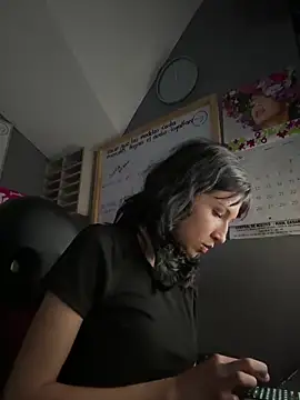 Naomi-Haruno online show from 11, 5, 2026