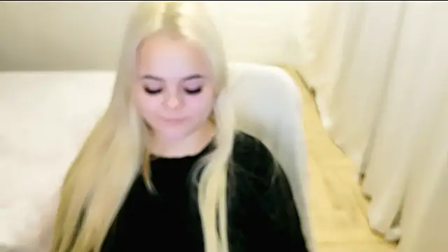 lovely-eyes online show from 8, 12, 2024