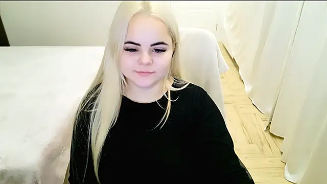 lovely-eyes online show from 11, 12, 2024