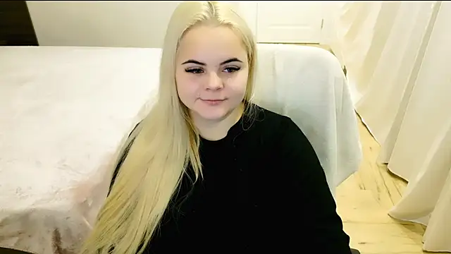 lovely-eyes online show from 15, 12, 2024